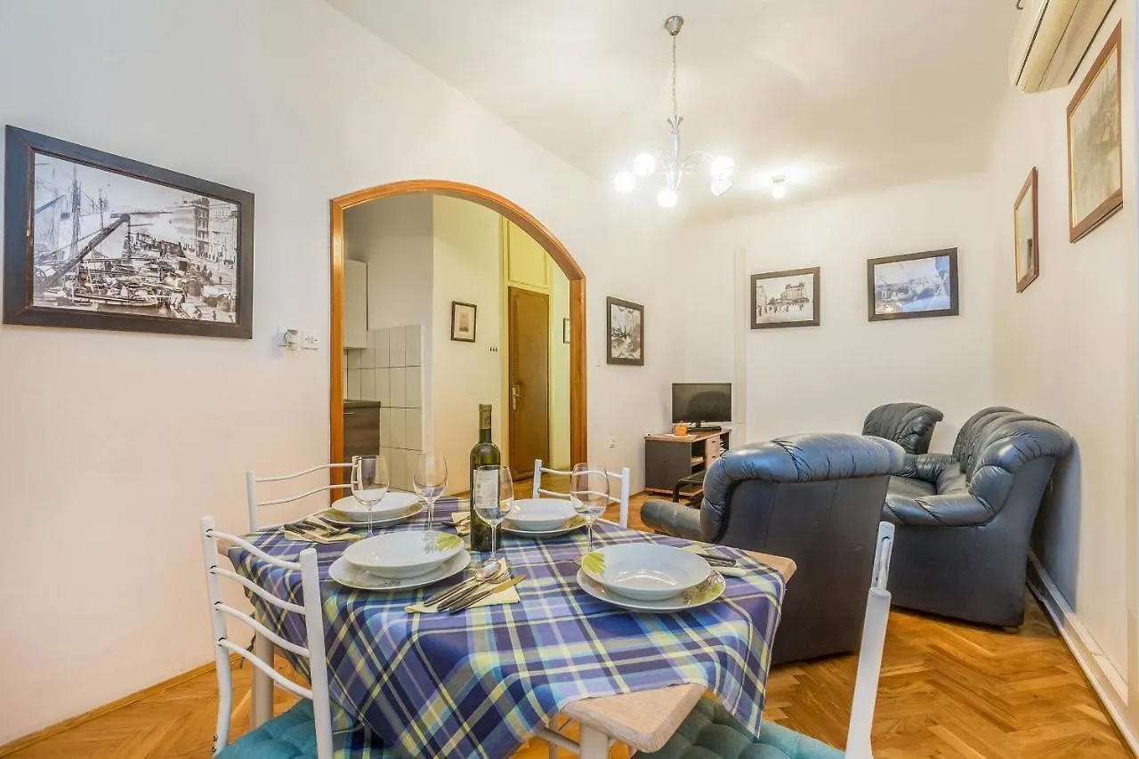 Apartment Juna Rijeka